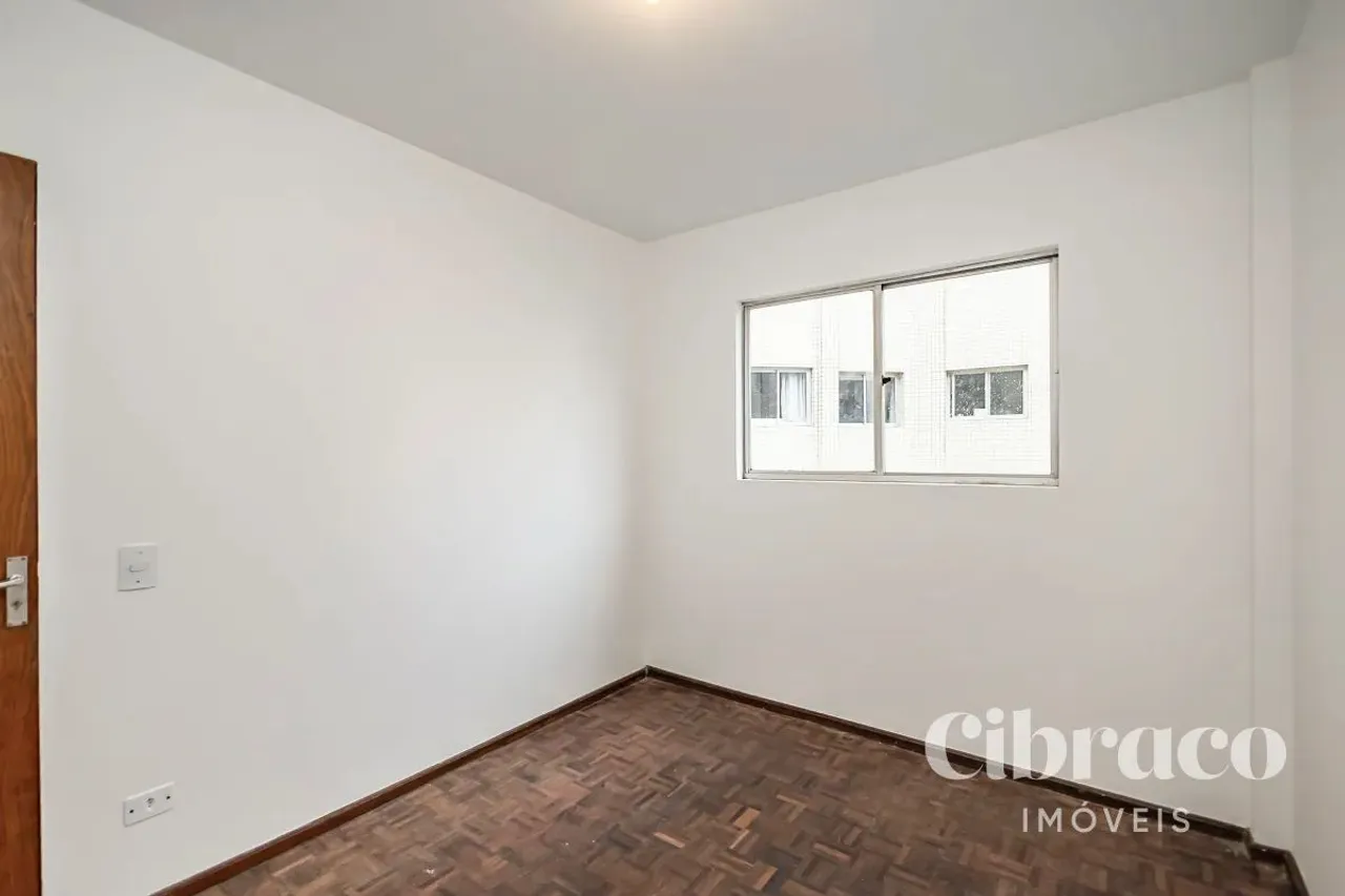 1-bedroom apartment with separate laundry area — photo 10