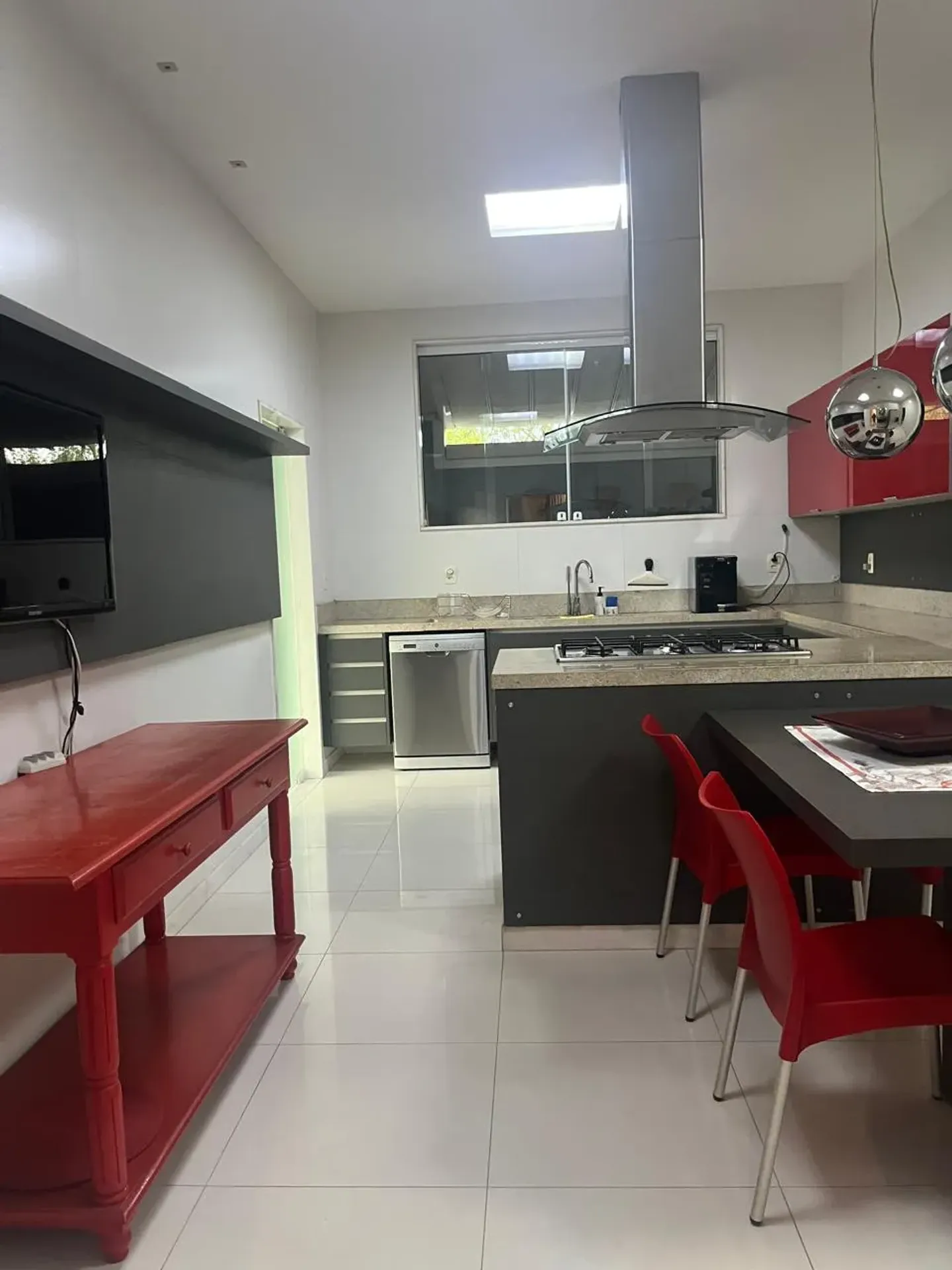 Furnished house with 5 en-suite bedrooms and 630 m² — photo 3