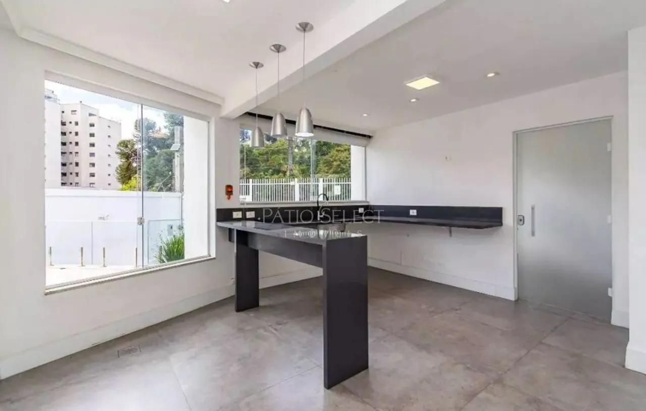 House with 3 en-suite bedrooms and 6 bathrooms — photo 7