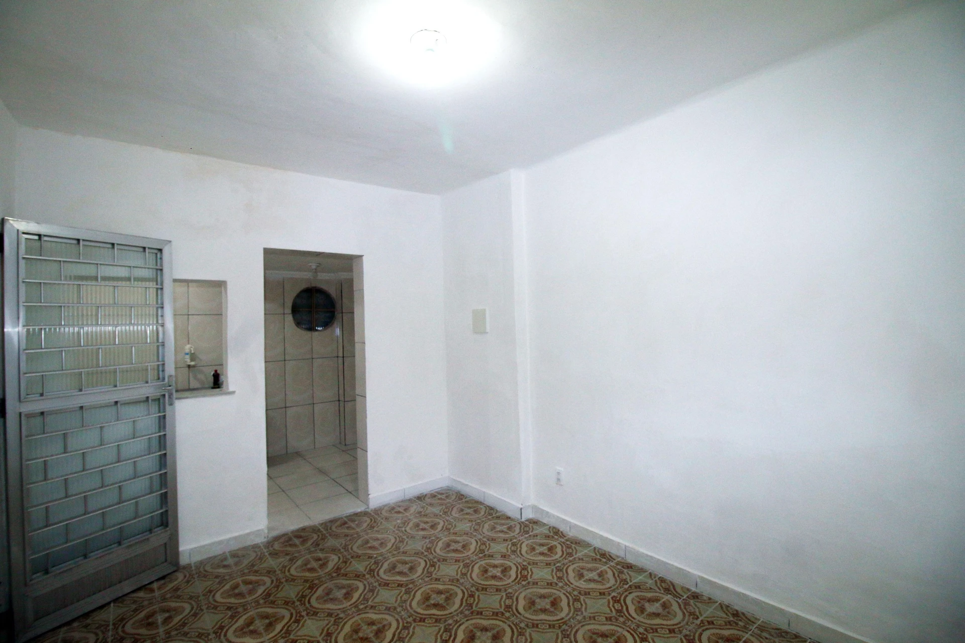 Casa sem mobília com 1 quarto e jardim privativo — photo 9