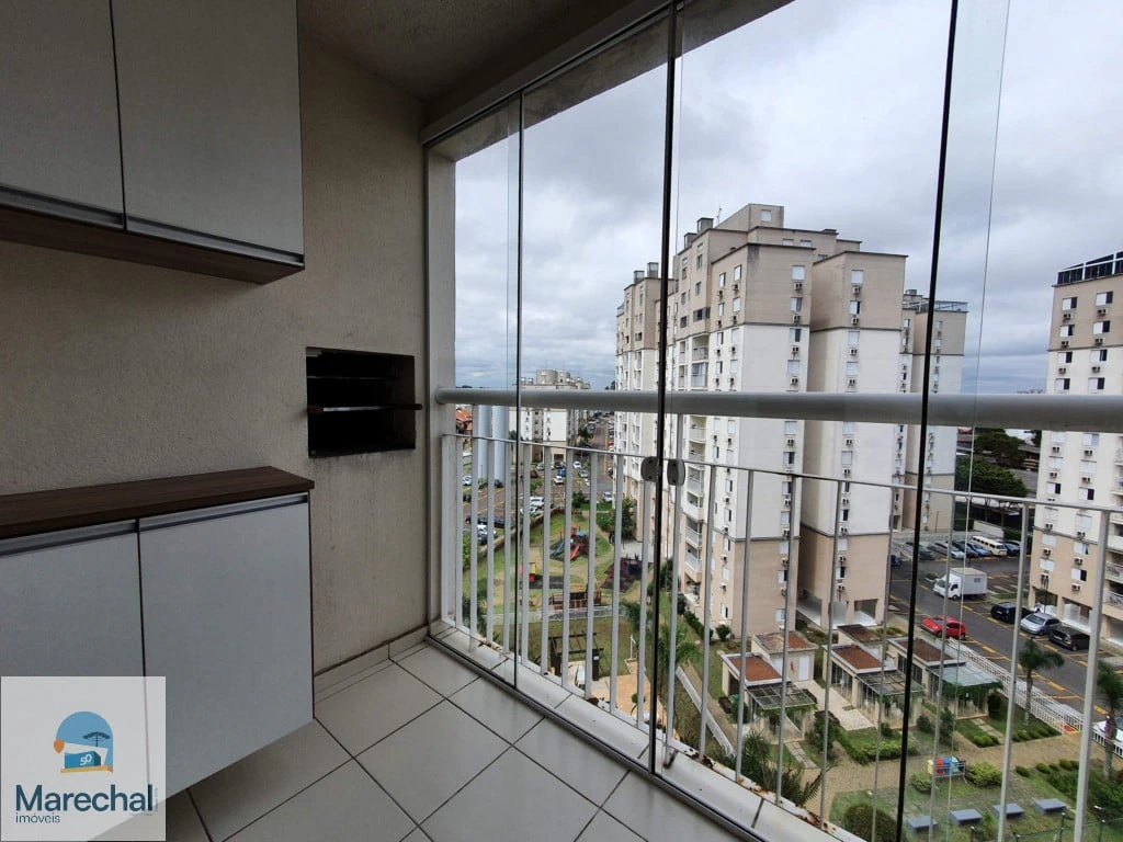 3-bedroom apartment in a building with a pool