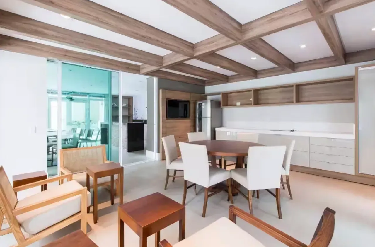 Furnished apartment with 1 bedroom and open-plan kitchen — photo 7