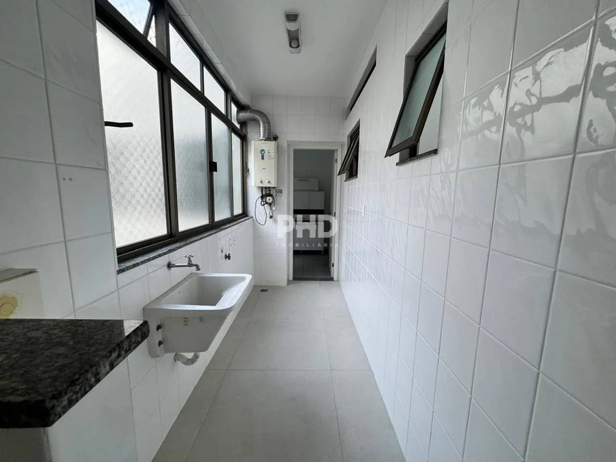 Apartment, 183 m², with a grill on the balcony — photo 19