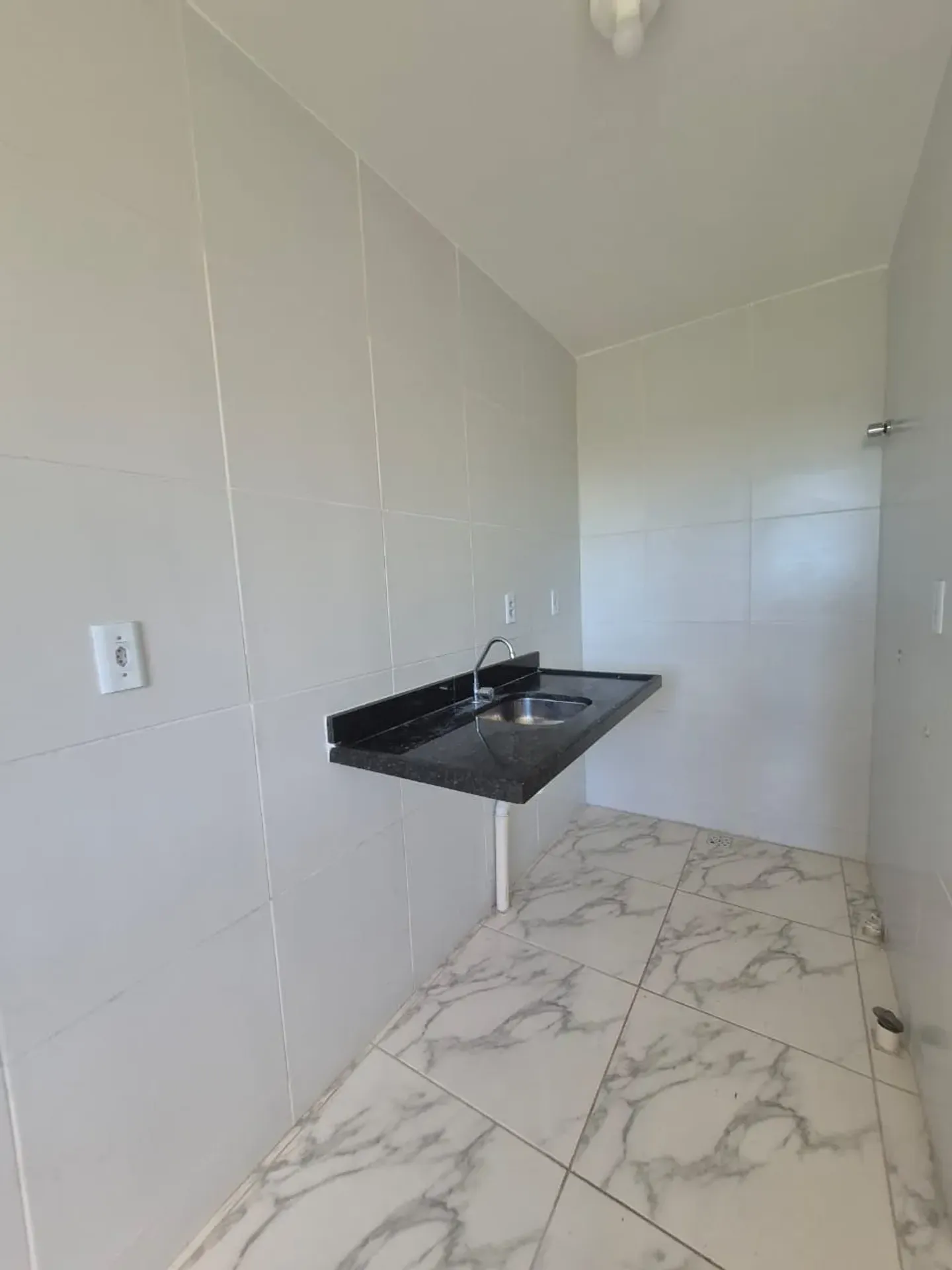 Apartamento com 2 quartos e cozinha fechada — photo 2