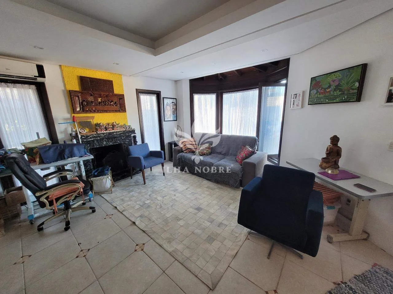 Furnished 4-bedroom house with 2 en-suite and pool