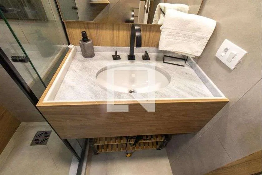 Студія 17 м² з робочим місцем та панорамними вікнами — photo 18