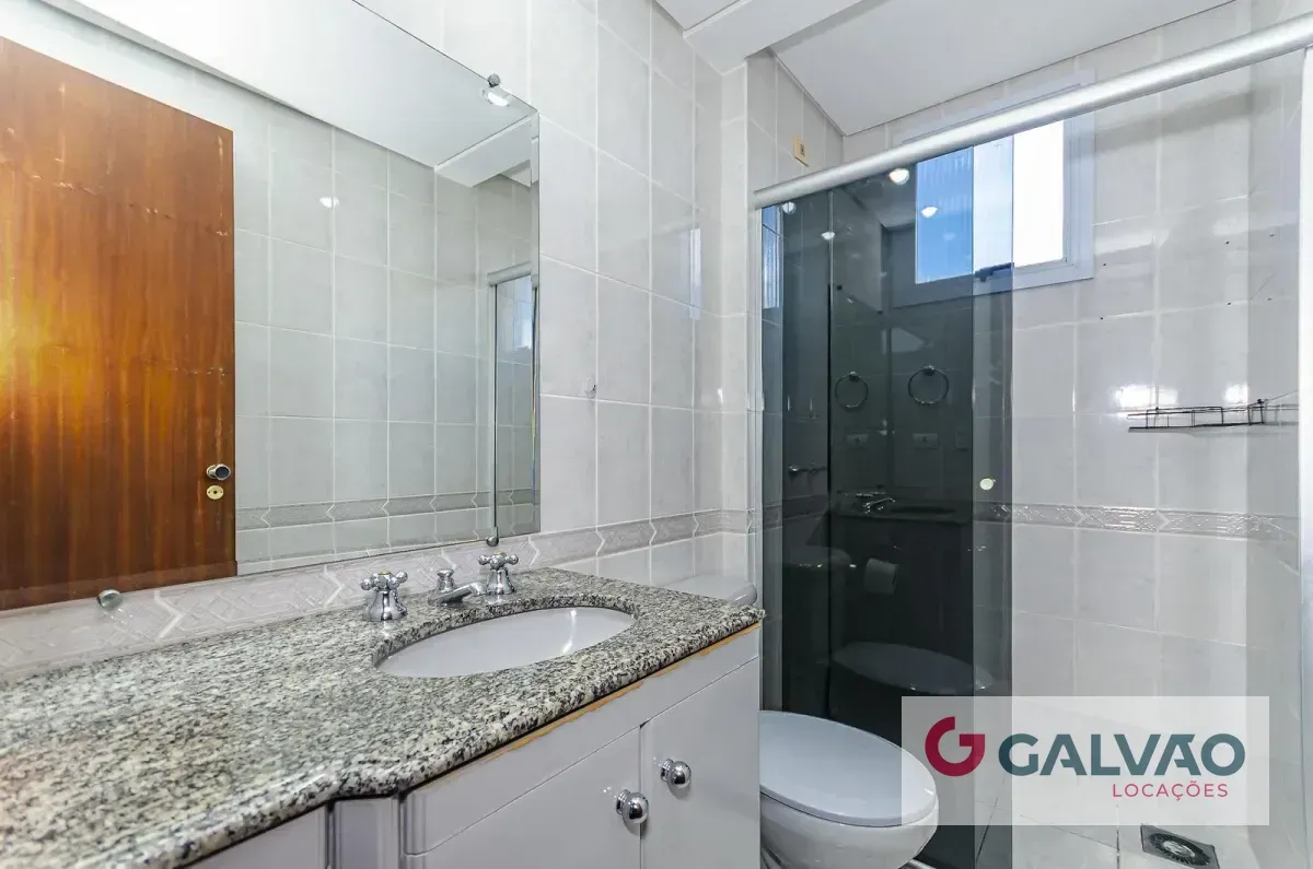 Рабочее место и 2 спальни: квартира 118 м² — photo 11