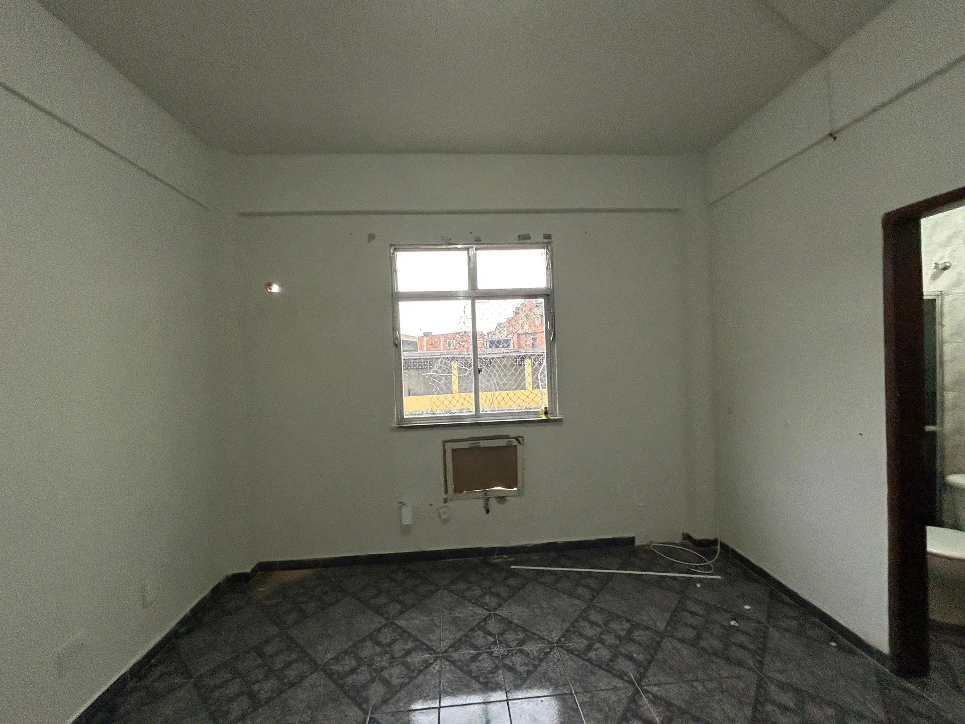 2-bedroom apartment, 1 with its own bathroom, 80 m² — photo 22