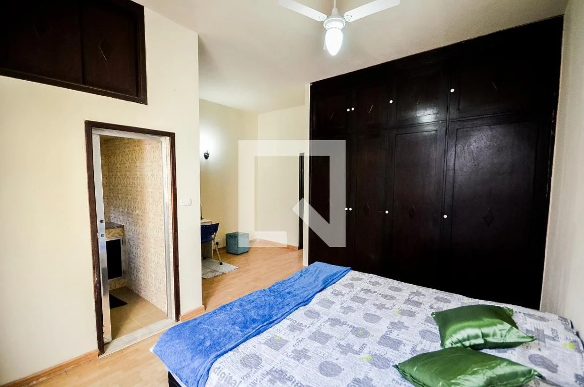 Casa mobiliada com 4 quartos e mesa de trabalho pronta — photo 48