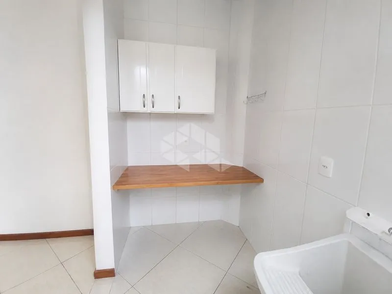 2-bedroom apartment with a washing machine in Florianópolis — photo 8