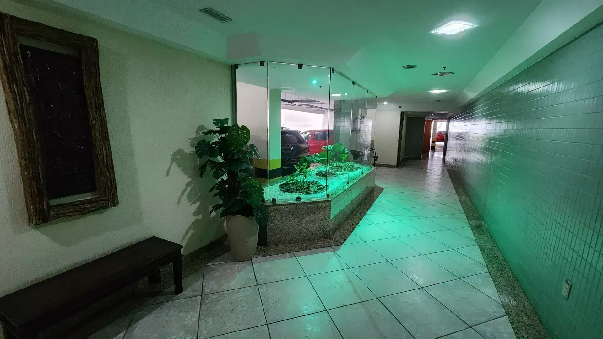 Apartamento de 2 quartos com cozinha fechada e jardim privativo — photo 20