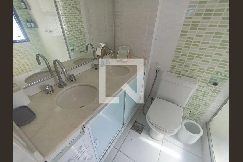 Furnished 70 m² apartment with 1 en-suite bedroom — photo 11