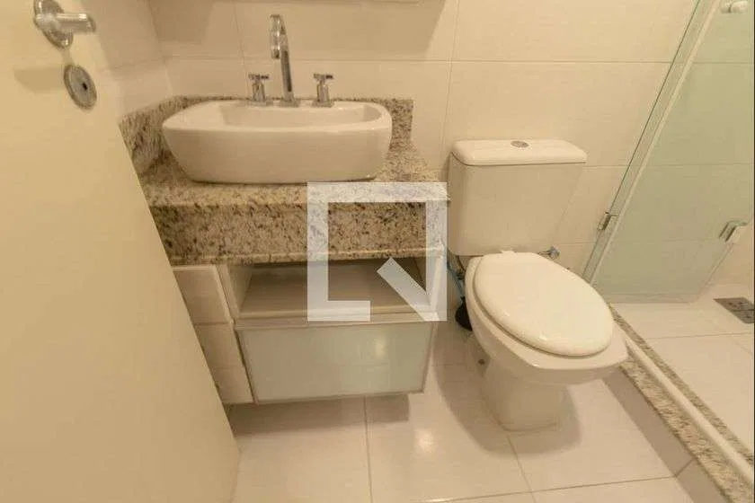 Apartment with 2 bedrooms and balcony, suite and 2 baths — photo 17