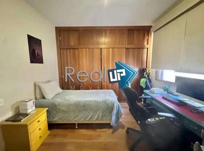 Apartamento com varanda de vidro e 4 quartos — photo 22