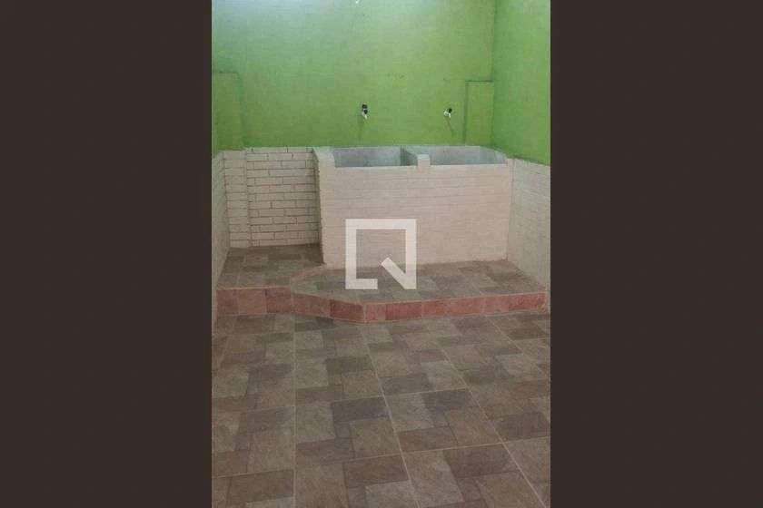 House with 4 bedrooms, 2 bathrooms and 90 m² — photo 3