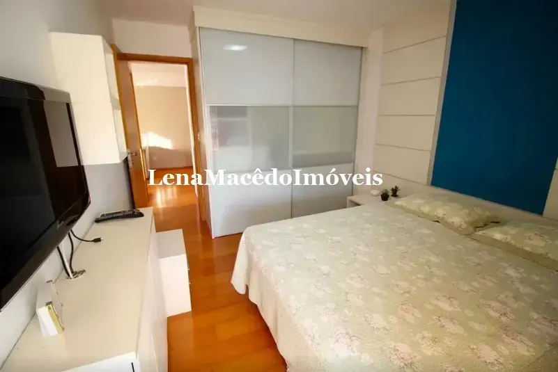 Unfurnished apartment with balcony and 2 parking spaces — photo 16