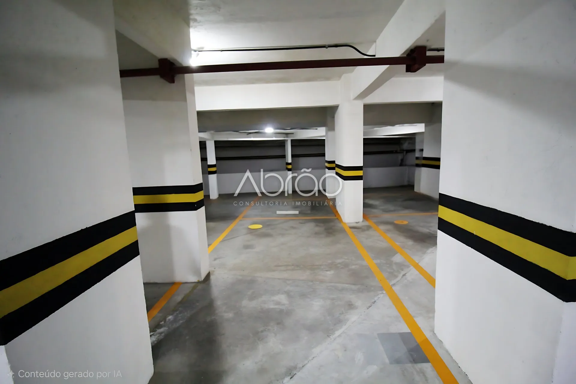 Furnished duplex apartment with 4 suites and 5 baths — photo 46