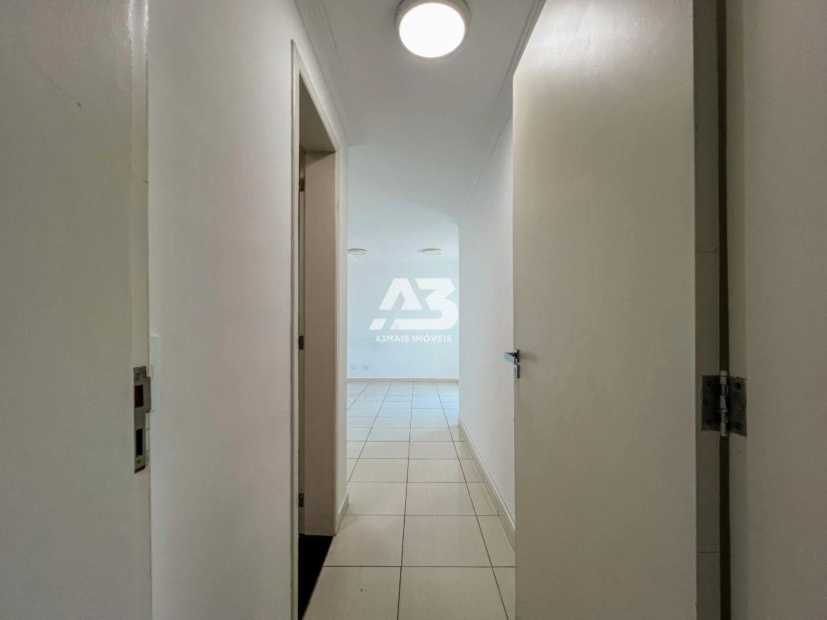 4-bedroom house with a washing machine in Curitiba — photo 19