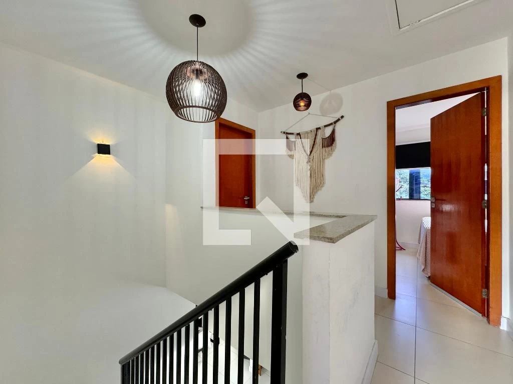 138 m² house with a home office and a walk-in closet — photo 34