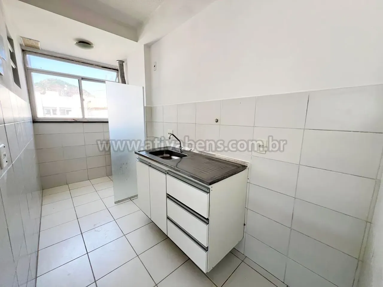 Квартира с 3 спальнями и кухней открытой планировки — photo 10