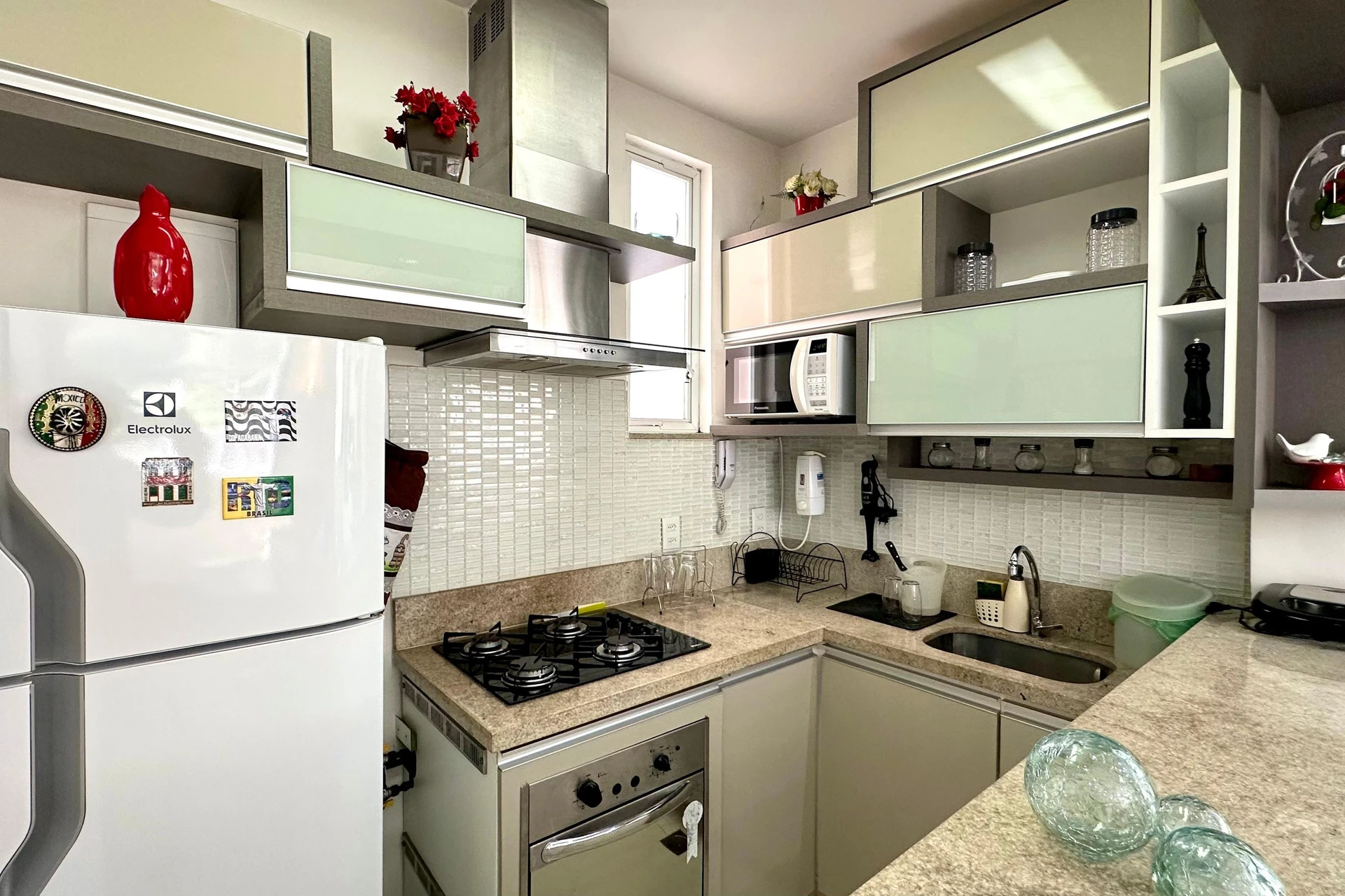 Apartamento mobiliado de 1 quarto com cozinha integrada — photo 8