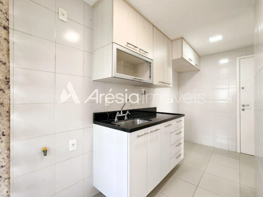 Apartamento com 3 dormitórios e varanda envidraçada — photo 34