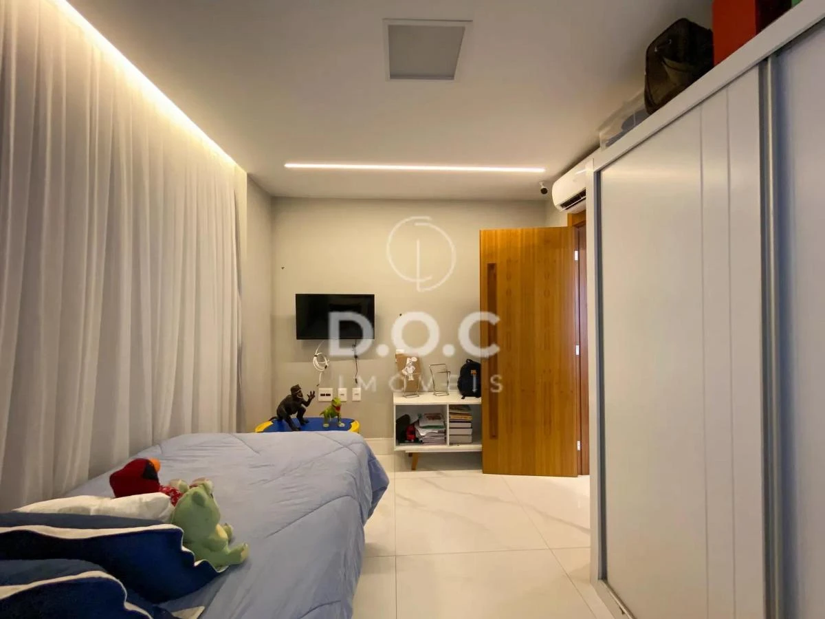 143 m² apartment with open-plan gas kitchen and 3 suites — photo 25