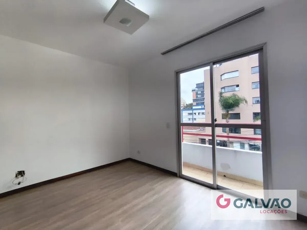 Walk-in closet in a 3-bedroom apartment, 79 m² — photo 3