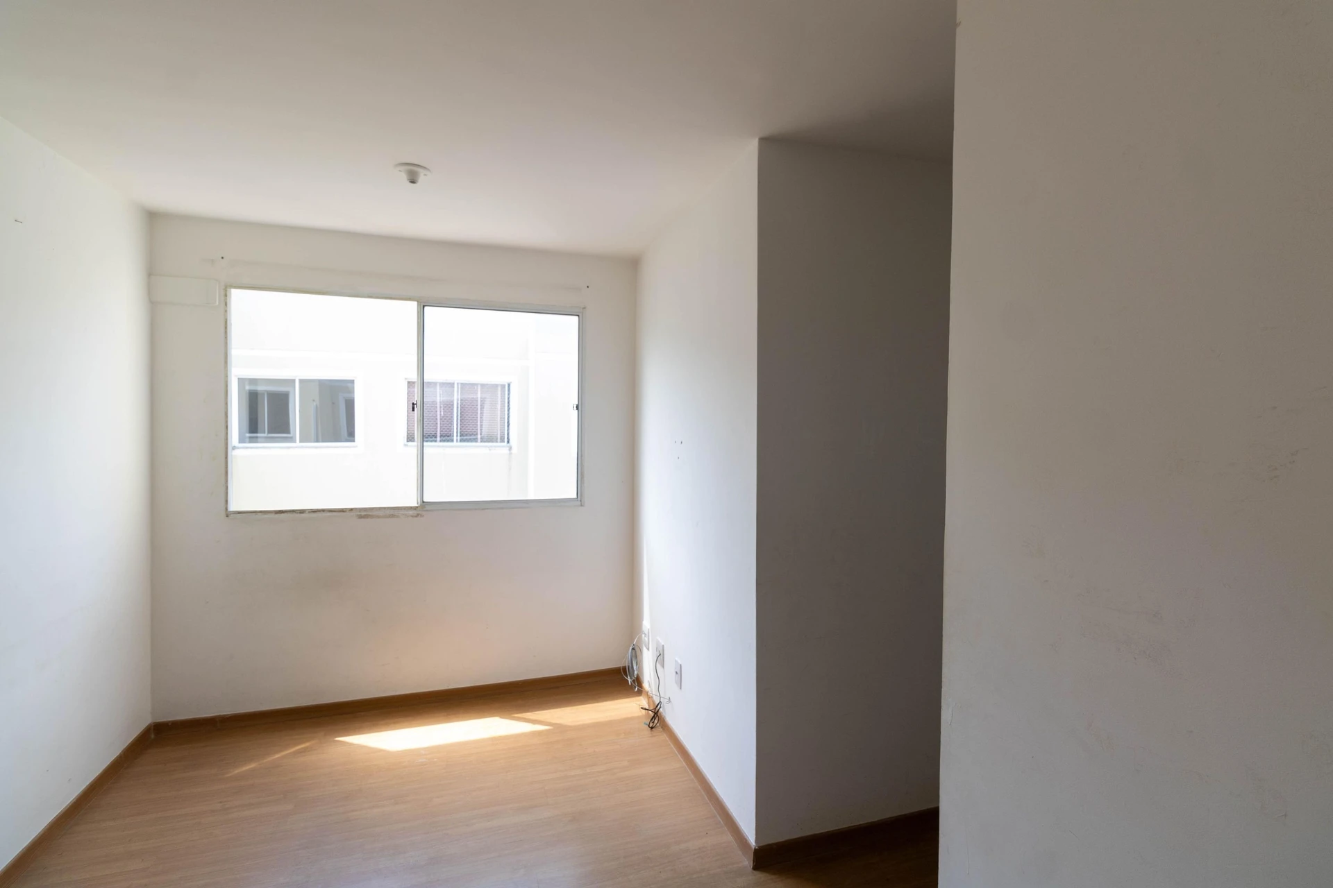 Балкон з грилем та 2 спальні: квартира 45 м² — photo 14