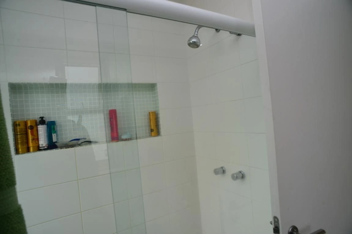 Furnished apartment with 4 en-suites and 5 bathrooms — photo 29