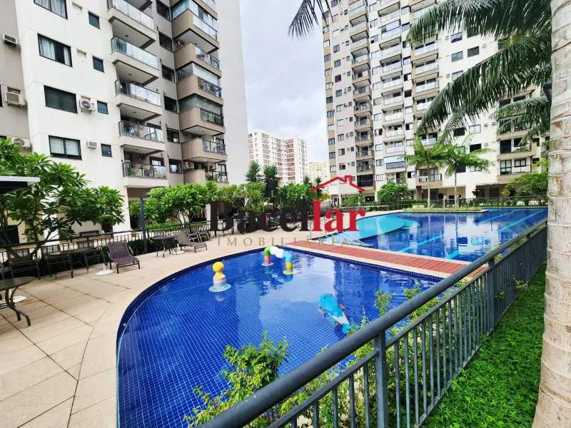 2-bedroom apartment with a washing machine in Rio de Janeiro — photo 18