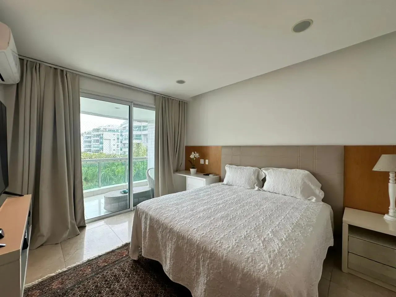 Apartamento mobiliado com 4 quartos e cozinha fechada — photo 8