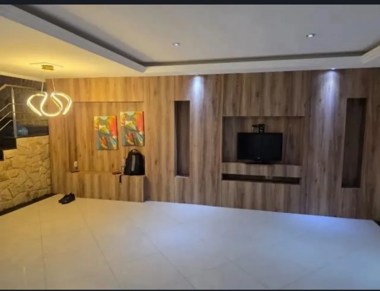 House, 220 m², with a private pool
