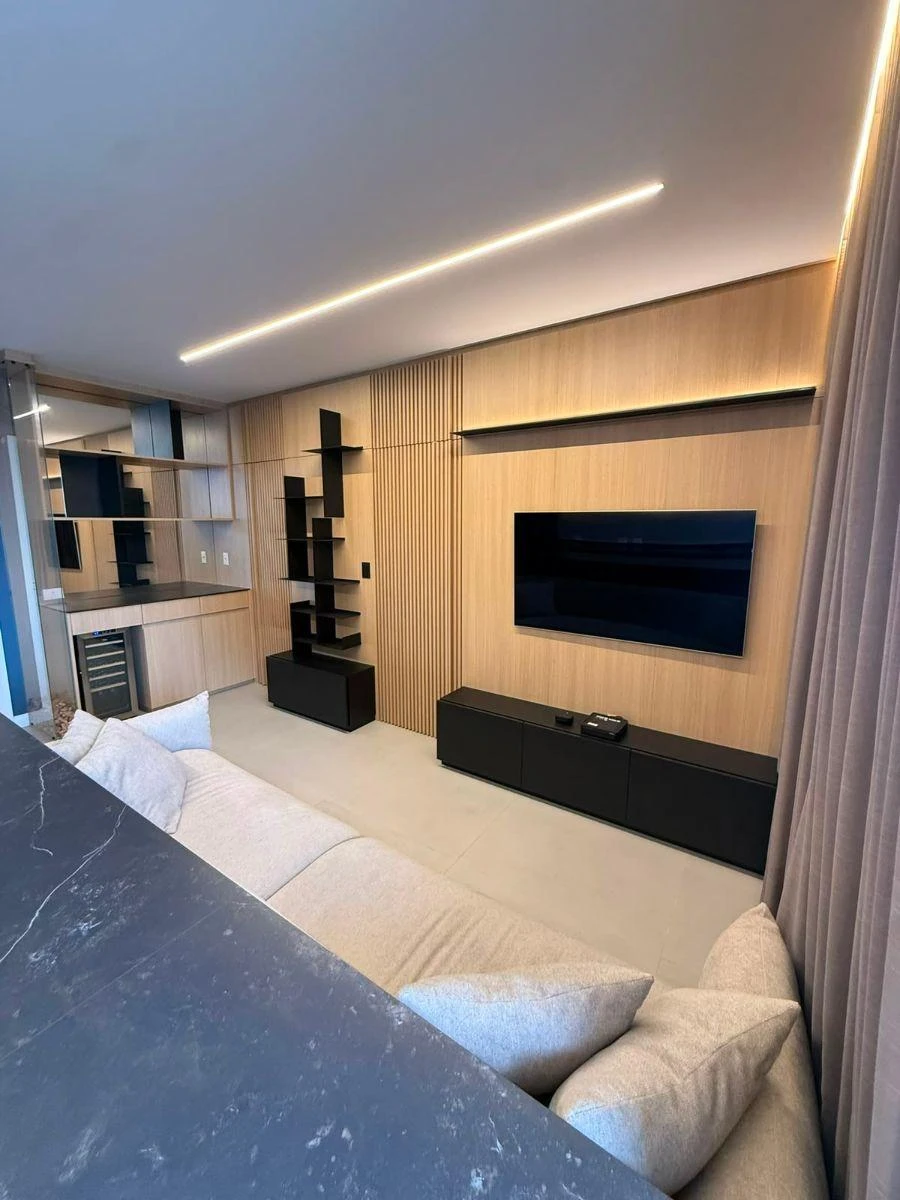 Furnished apartment, 53 m², with floor-to-ceiling windows — photo 17