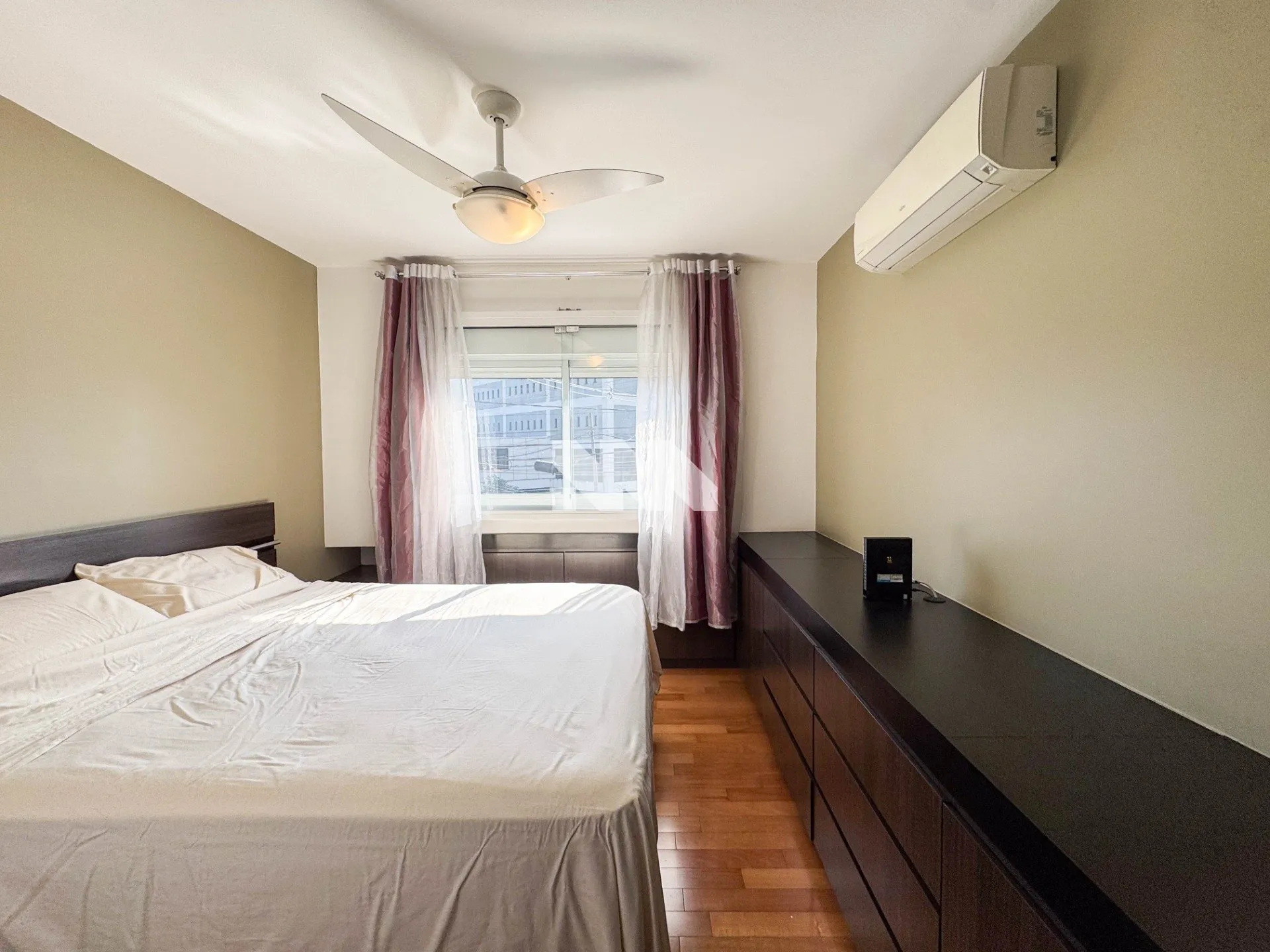 Furnished 104 m² apartment with 2 bedrooms and suite — photo 21