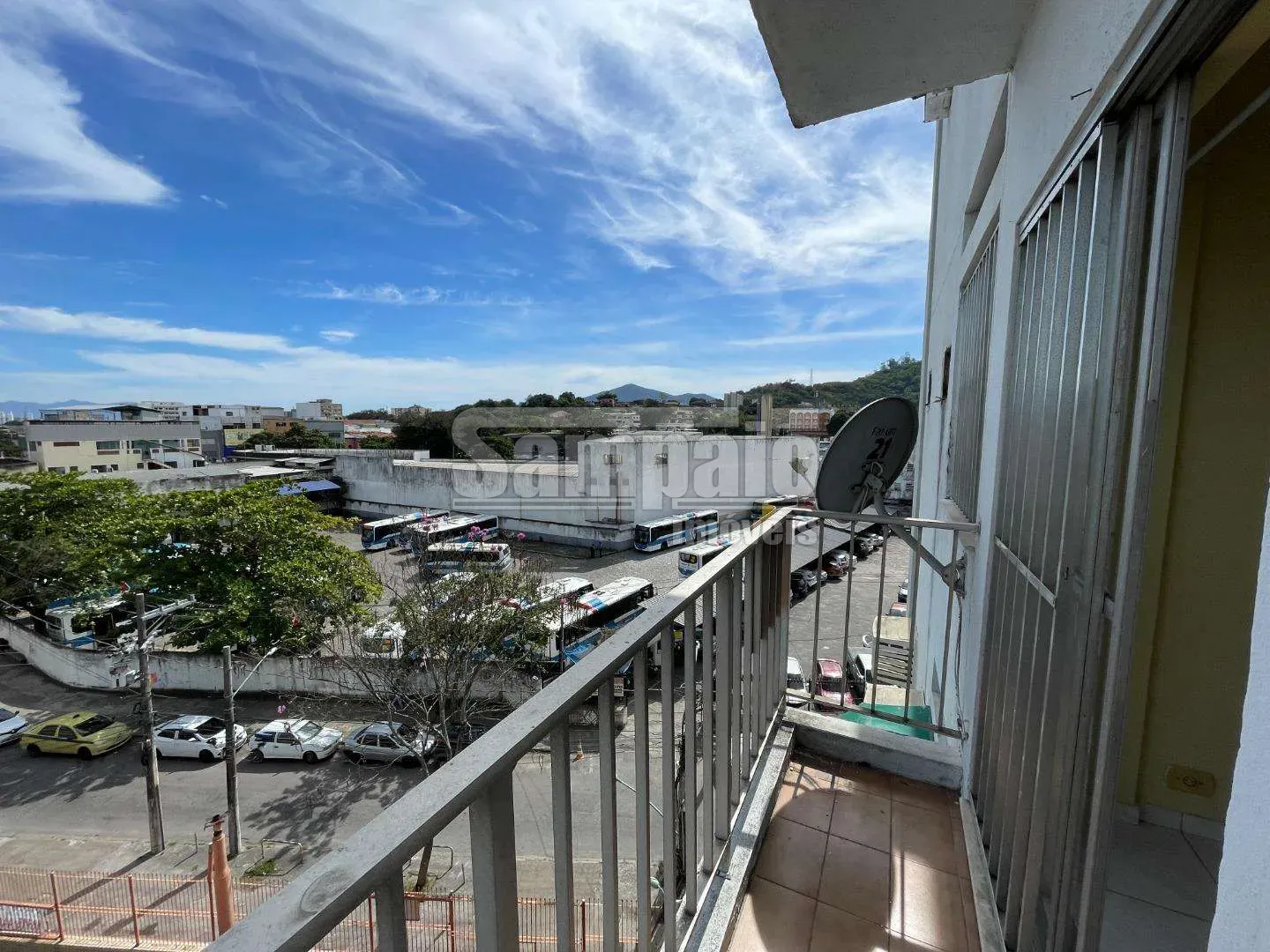 Park view in a 2-bedroom apartment, 80 m²