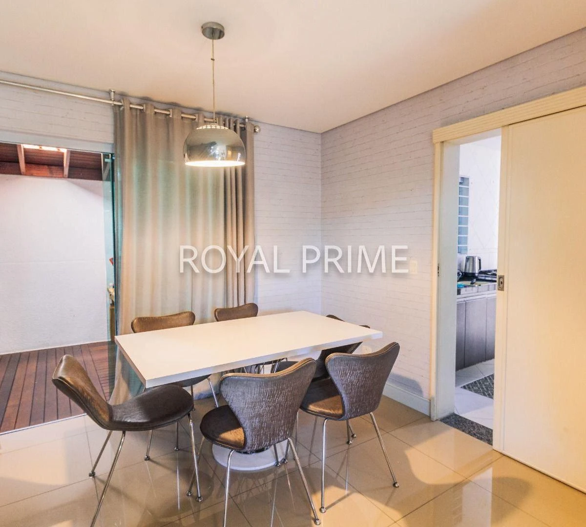 Furnished house, 186 m², with a walk-in closet — photo 19