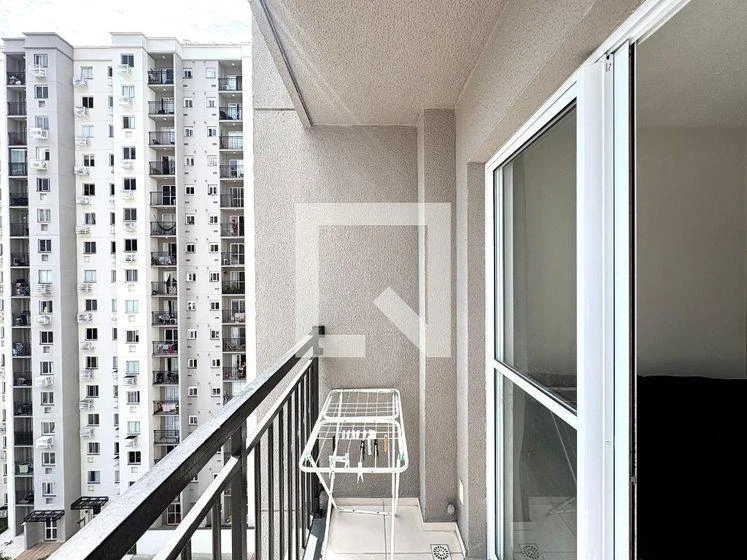 2-bedroom apartment in a building with a gym — photo 12