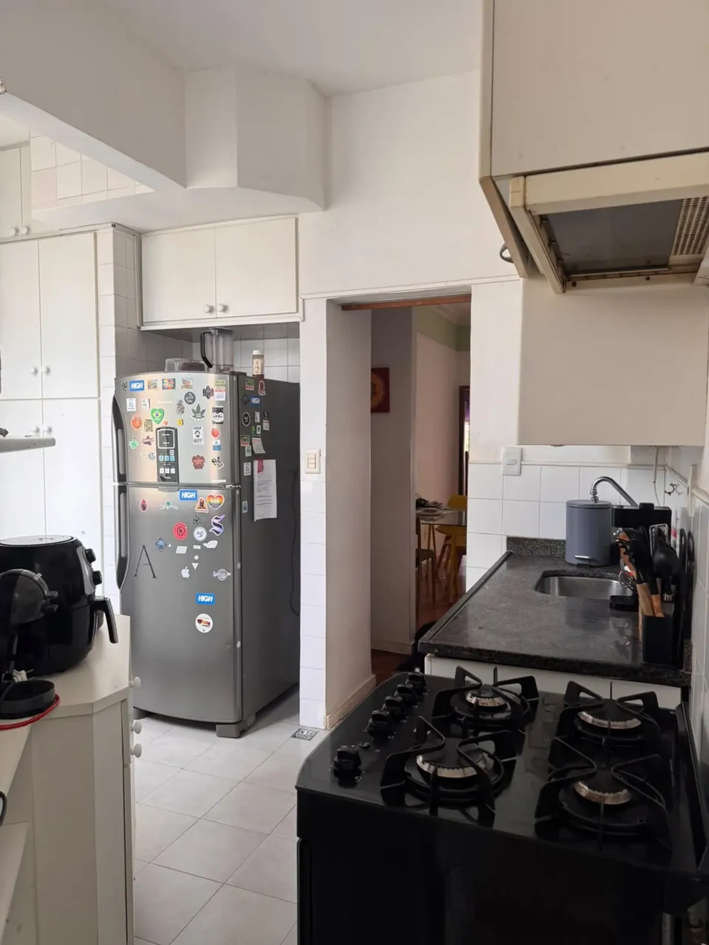 2-bedroom apartment with a mountain view — photo 2