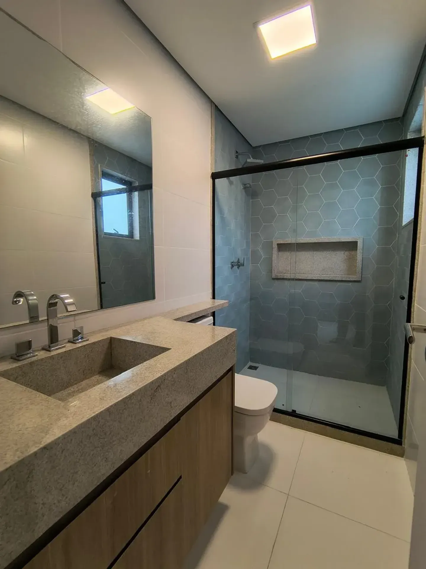 Casa com 4 quartos, 5 banheiros e 3 vagas — photo 31