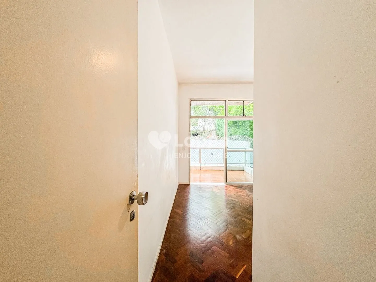 3-bedroom apartment with a home office — photo 35