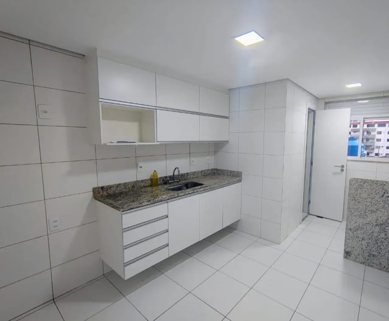 Apartamento de 90 m² com 3 quartos e 2 banheiros — photo 3