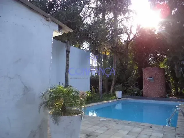 Casa com 4 quartos, 295 m² construídos e piscina — photo 8