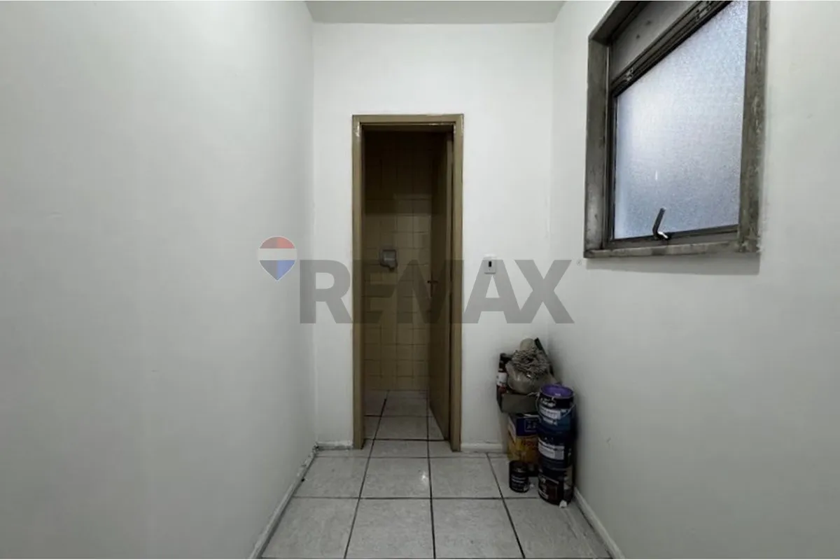 Apartment, 65 m², with wood or laminate floors — photo 32