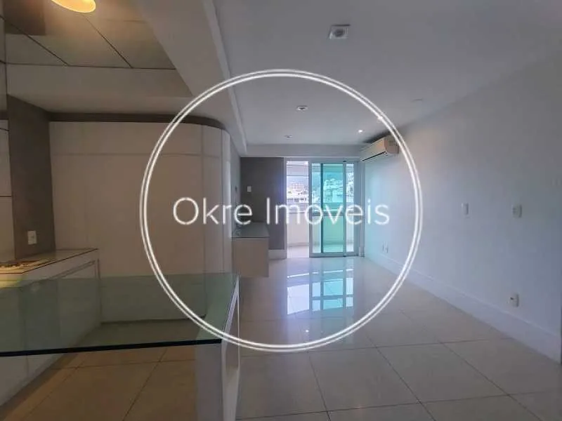 Unfurnished apartment with 2 bedrooms and 3 bathrooms — photo 26
