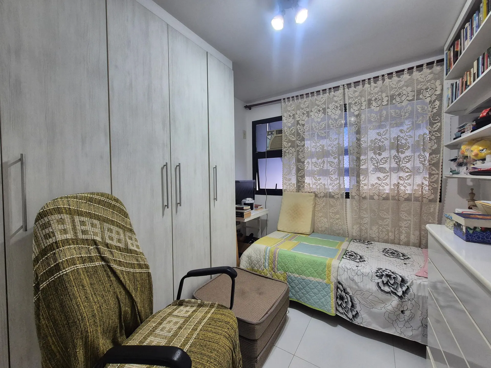 80 m² apartment with a mountain view and a washing machine — photo 17