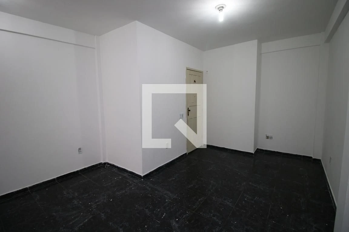 Unfurnished 1-bedroom apartment — photo 13