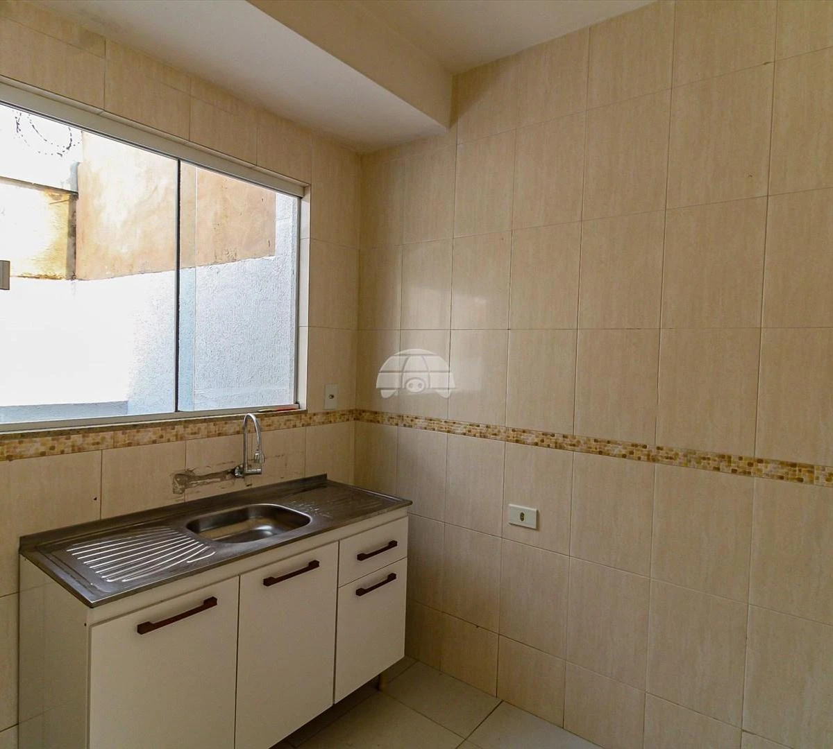 3-bedroom, 100 m² house in Curitiba — photo 24