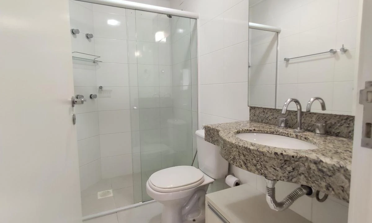 2-bedroom apartment with a home office — photo 20