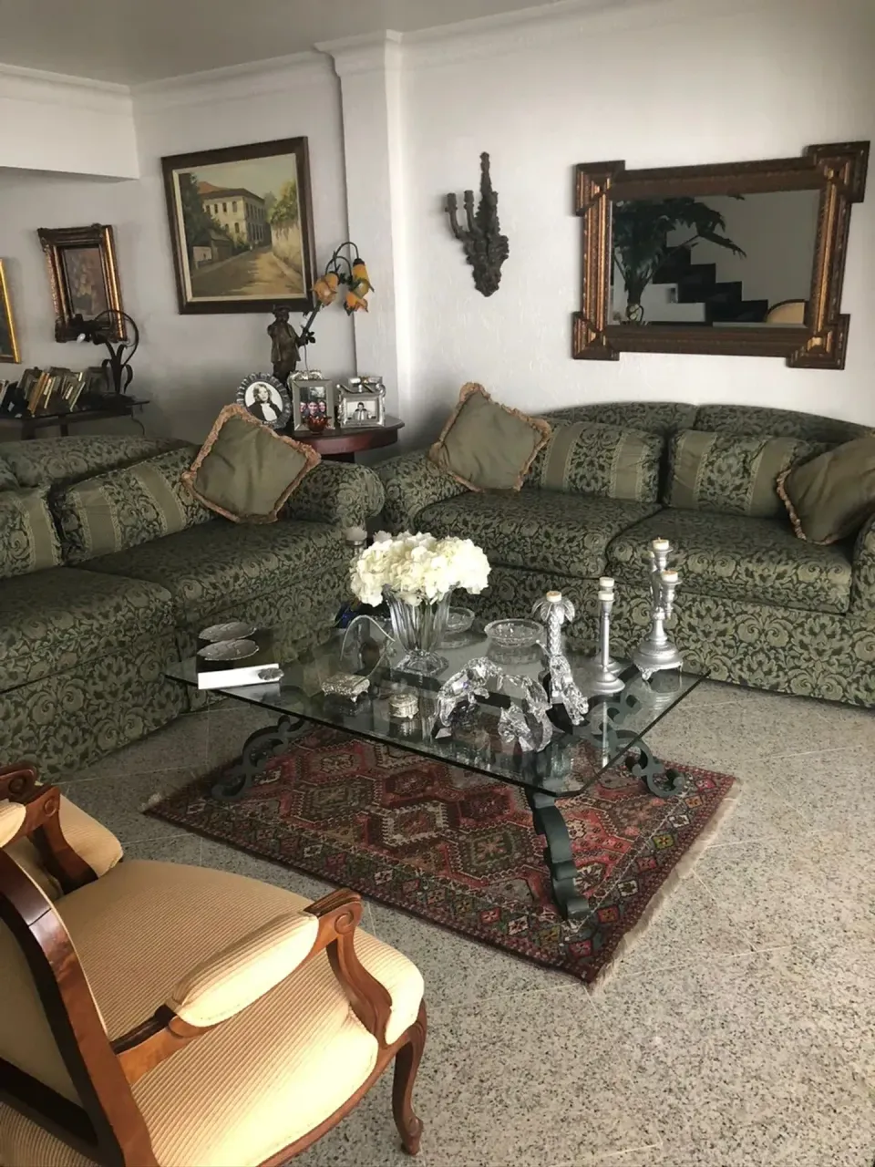 Apartamento de 4 quartos com 4 vagas e varanda fechada — photo 2